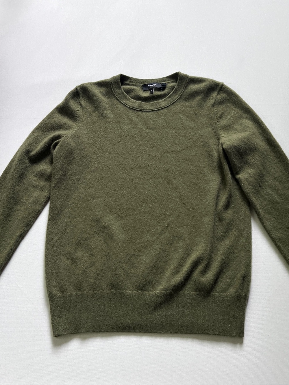 THEORY Kaylenna Soft Crewneck Cashmere sweater size L green